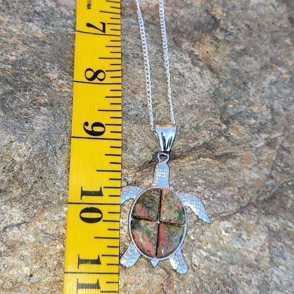 Unakite Turtle Necklace - Picture 6 of 8